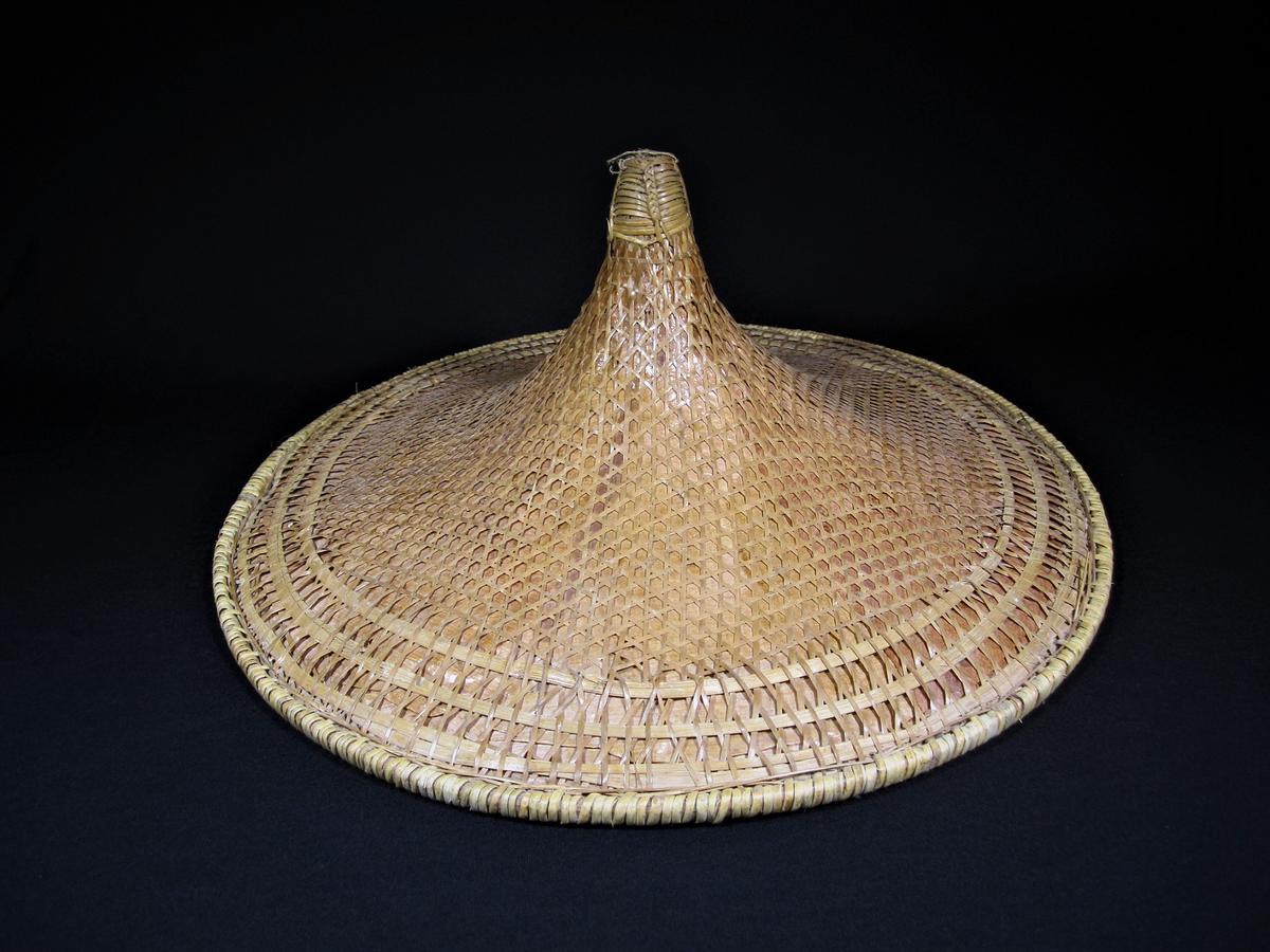 Coolie hat Waikato Museum