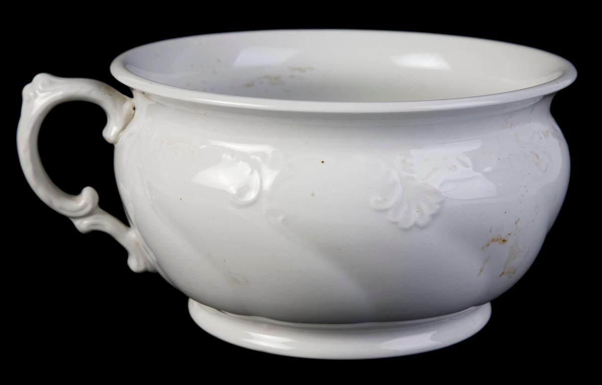 Chamber pot Waikato Museum